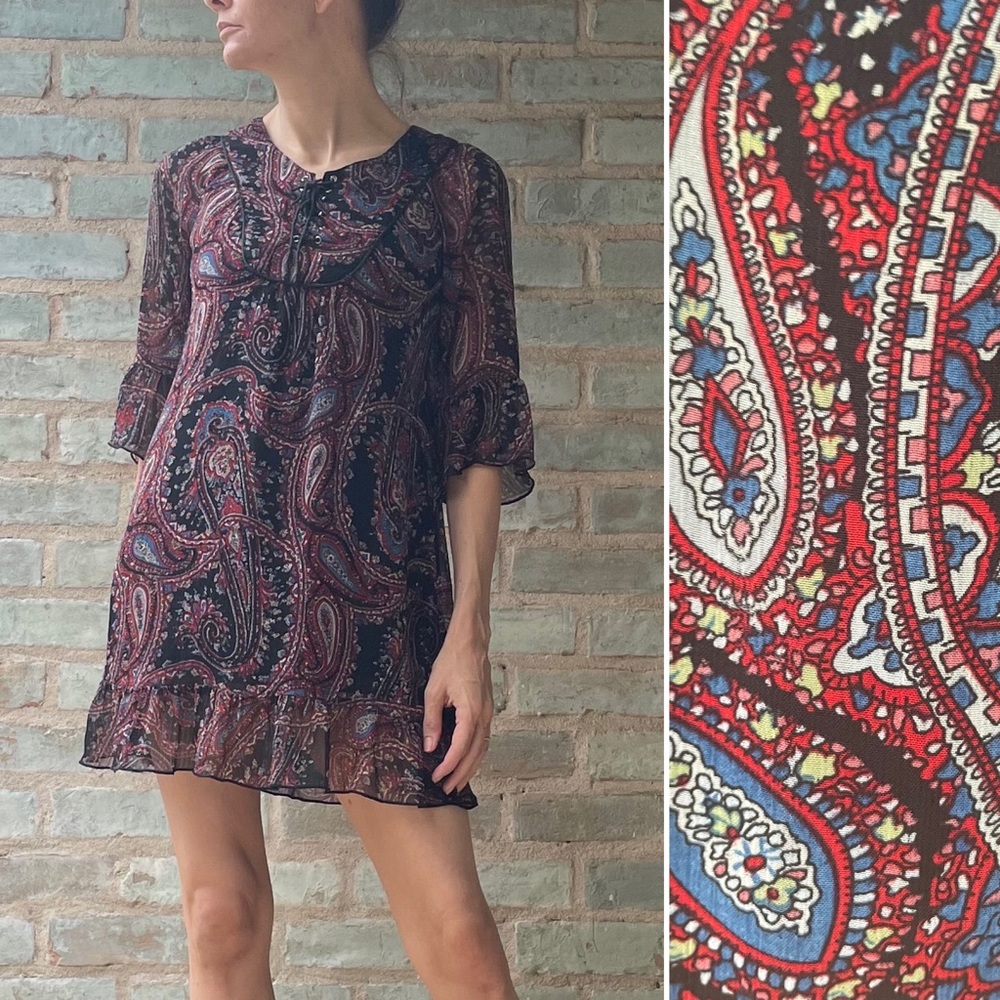 Romeo & Juliet Couture Dress Boho Hippie Black Paisley Print Shift Mini Dress